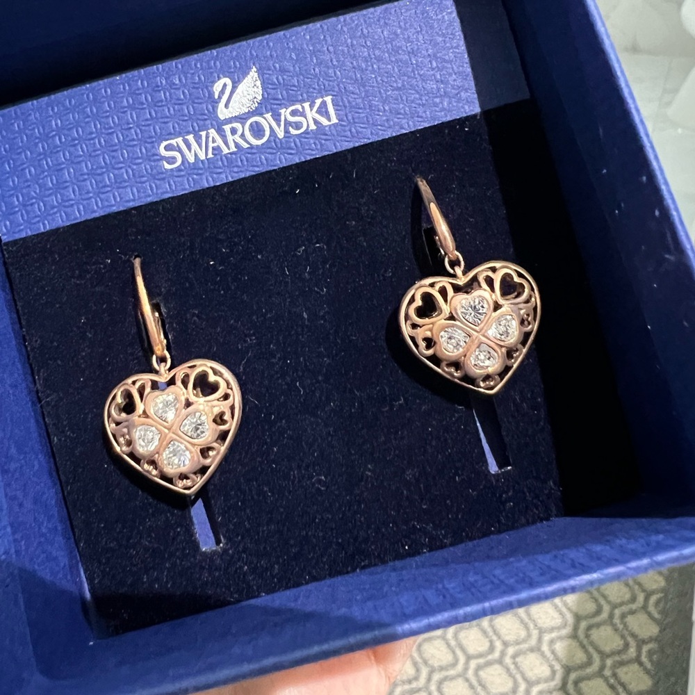 Swarovski Tasha Rose Gold earrings